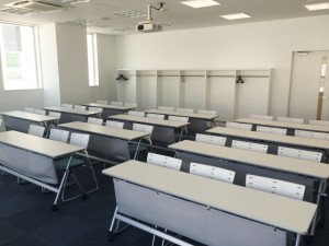 f9ee6568a350495ef63b1302f562dd3a_s